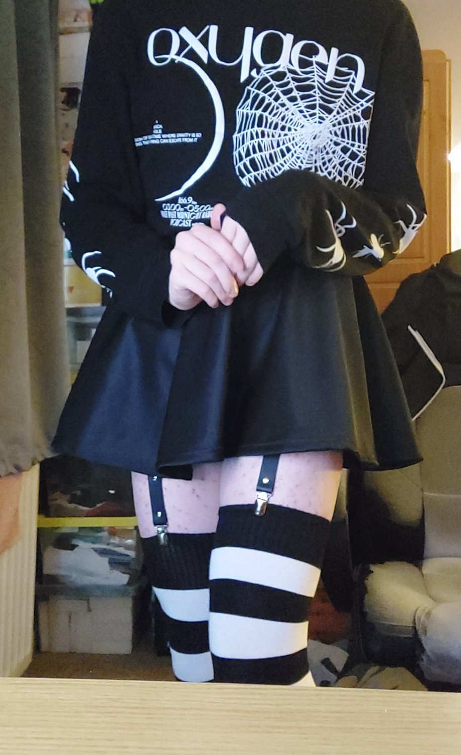 Goth femboy with a fat ass~ #WVIWEbrB