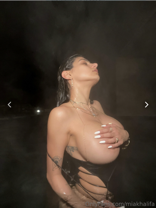 Mia Khalifa #L7GF4ZF0