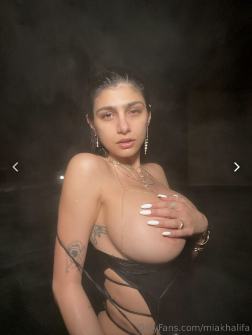 Mia Khalifa #Q4WRSo7j