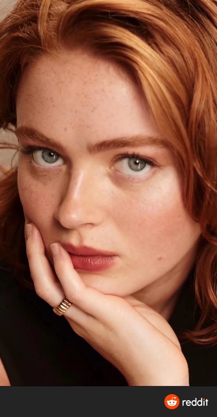 Sadie sink tem um jeito de menina comportadinha dever senta numa rola 24 por dia sem para #XjxwoYav