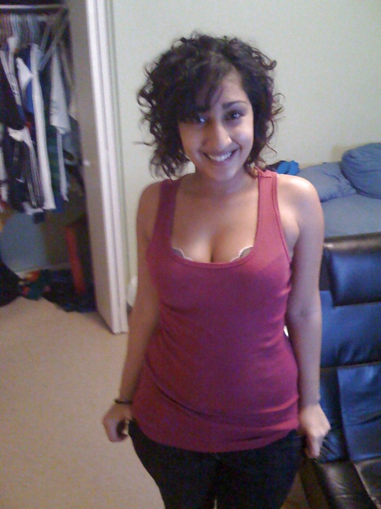 Anyone know her or have more vids of this bitch? #YXfoS6mG