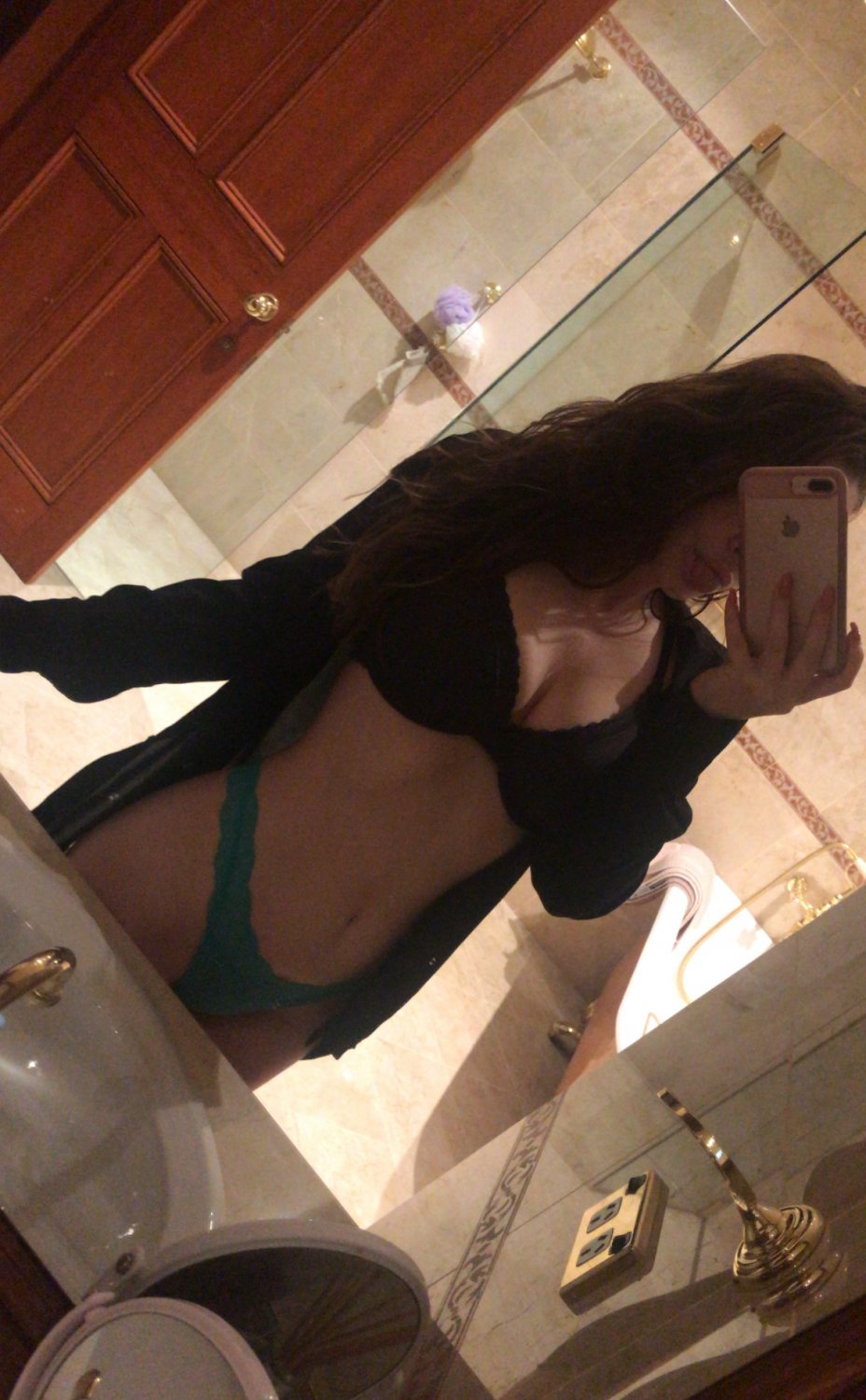 User submitted slut exposed #0I54Zmg0