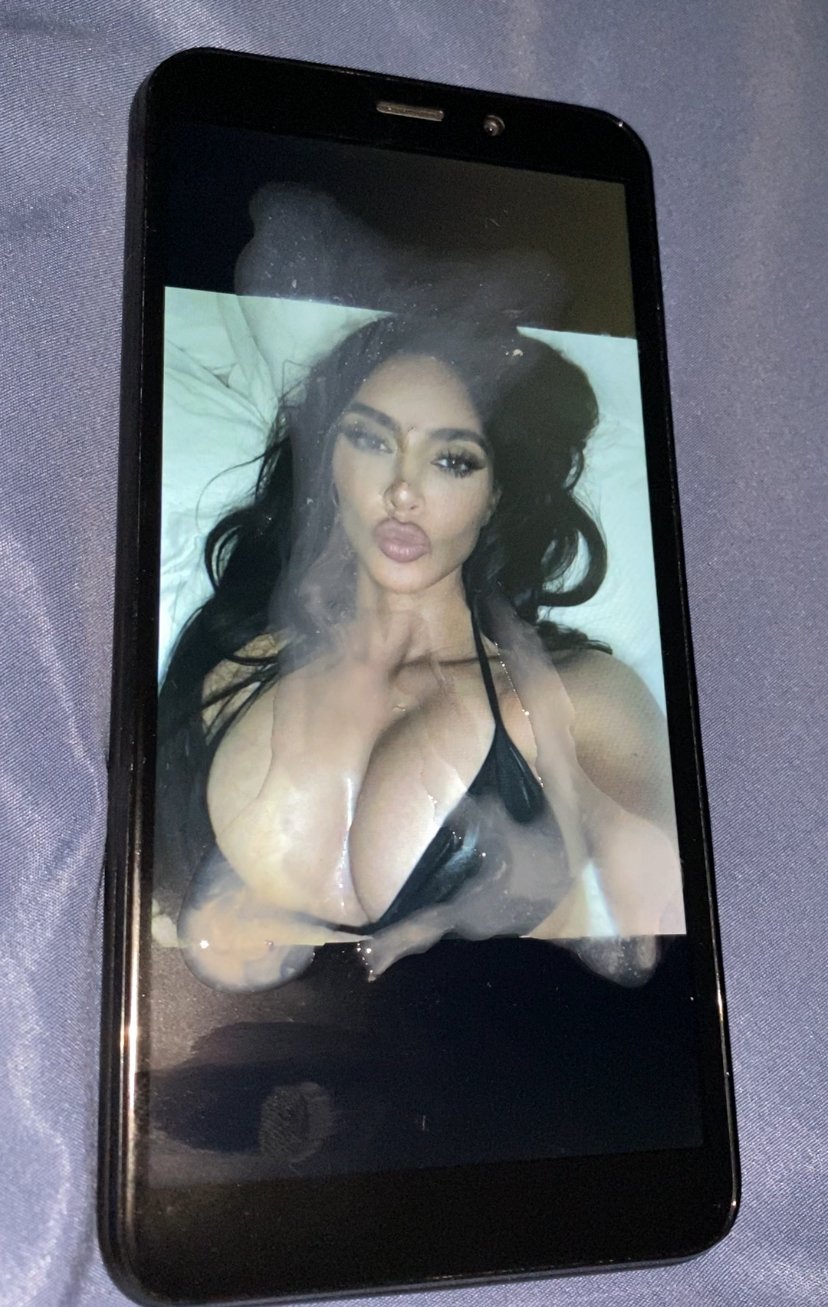 kim kardashian cum tribute #NhBeE14f