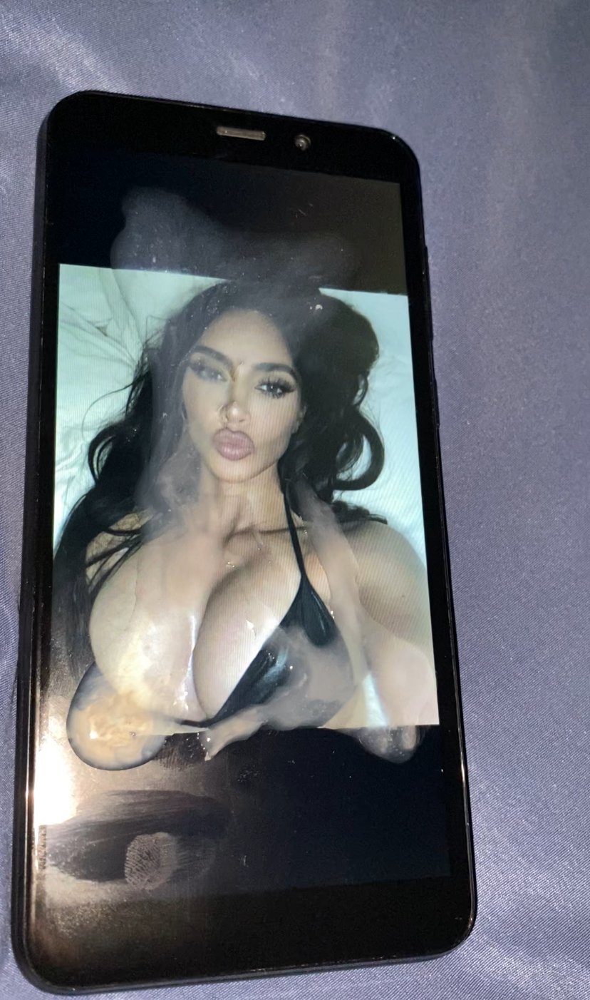 kim kardashian cum tribute #hvp4qrJE