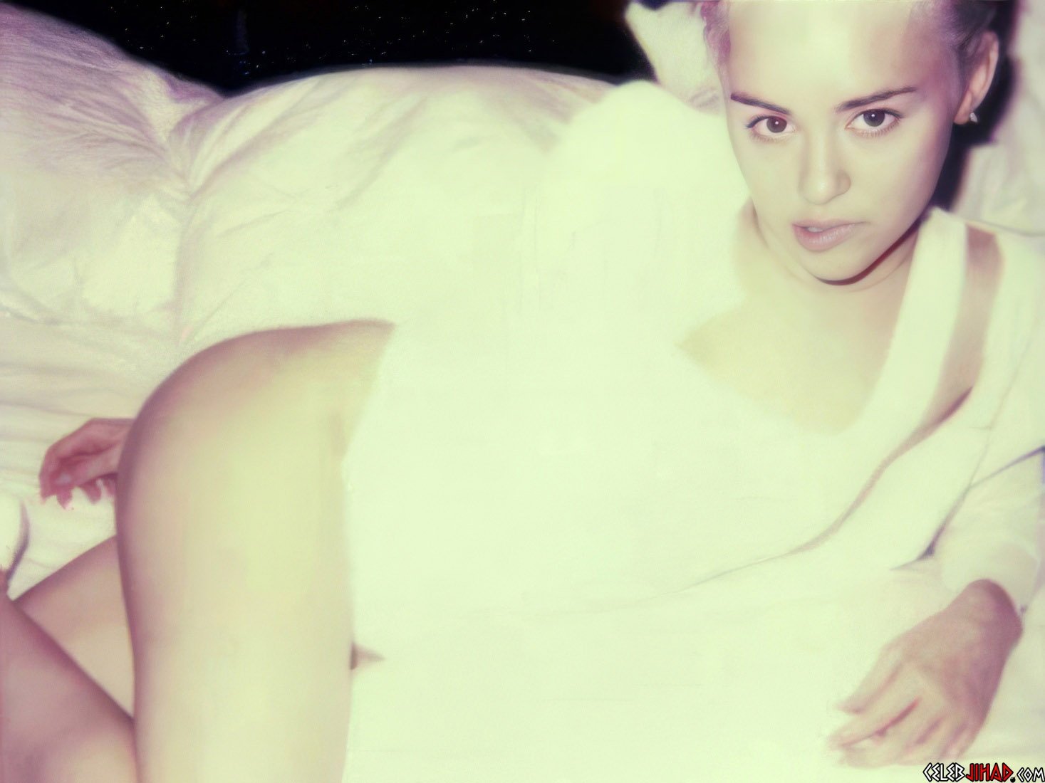 Celebrity nudes M.i.l.e.y. C.y.r.u.s. #NKqzYryi