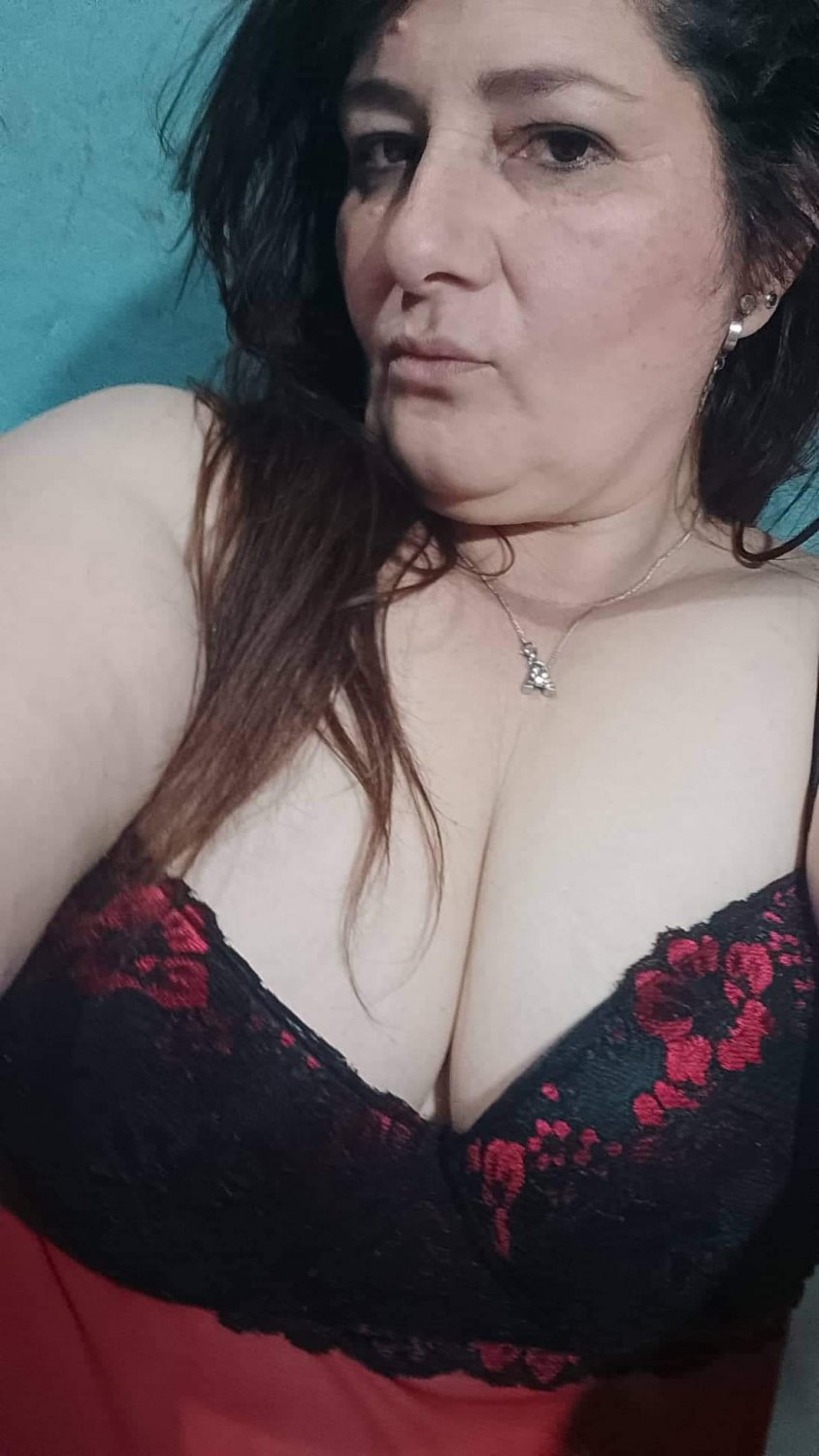 Cogida a mí ex profesora de biología secundaria vieja casada puta infiel tetona culona argentina #0jFkNTdn
